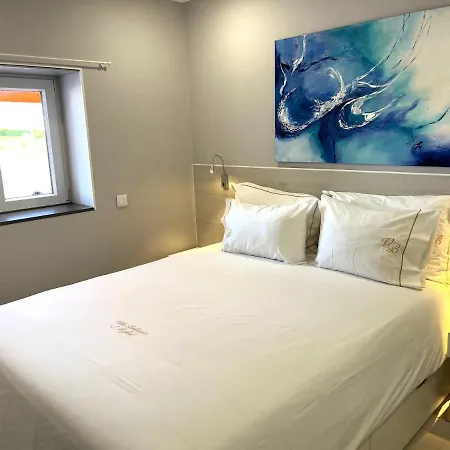 Bellevue Vista Mar 公寓 *