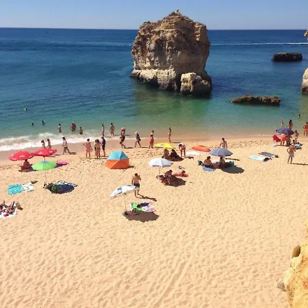 Bellevue Vista Mar 公寓